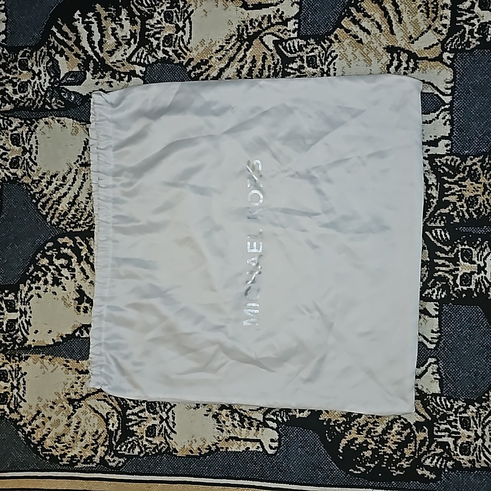 Michael Kors dust bag silver logo drawstring I8